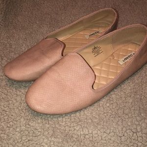 Old navy blush pink flats